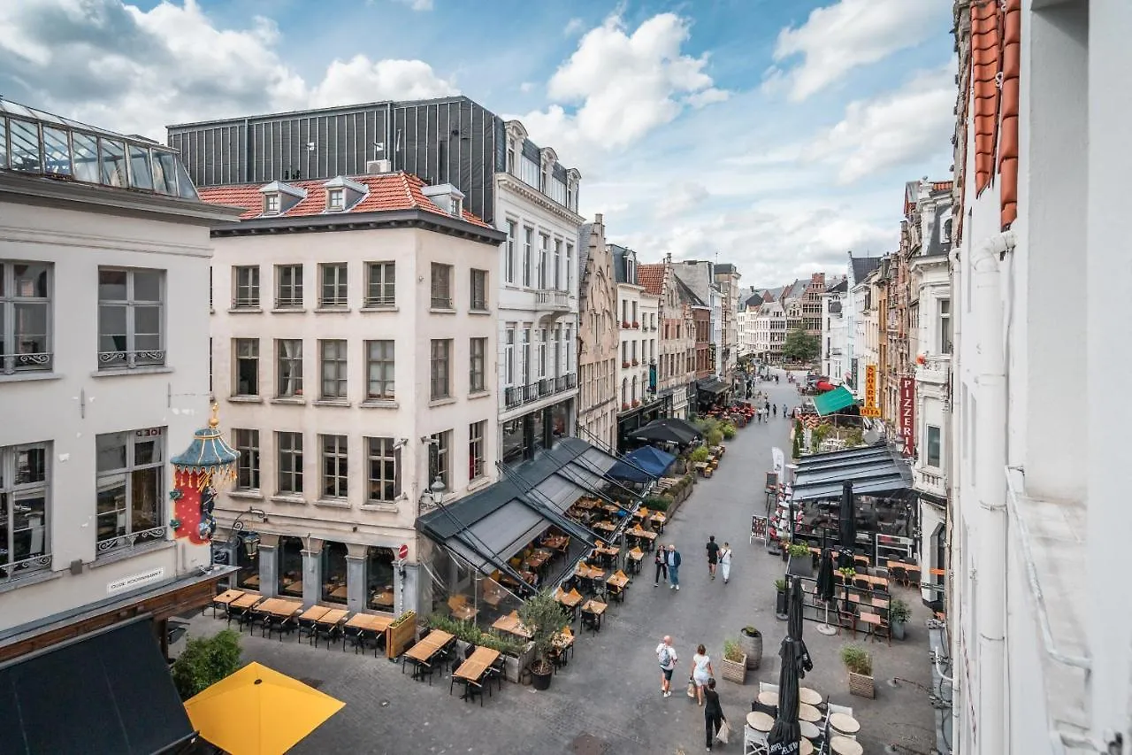 Tempel Triplex & Duplex At Historic Heart Of Antwerp Apartment